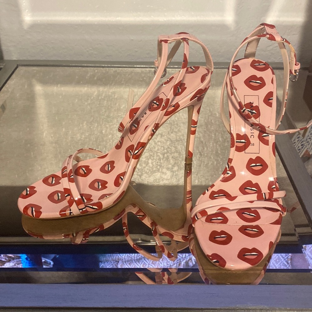 Zara lip heels